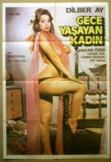 Dublörsüz Saf Türk Sex Filmi Gece Yaşayan Kadın 1979